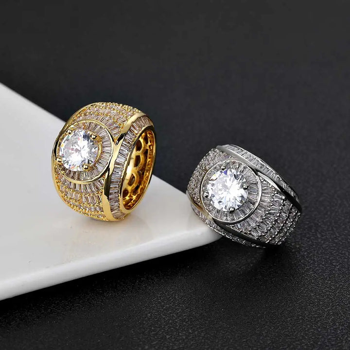 HALO DIAMOND RING - GOLD/WHITE GOLD